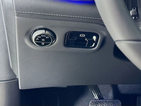 New 2026 Mercedes-Benz EQE 320 4MATIC SUV image 11