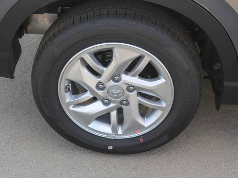 New 2026 Hyundai Venue SE FWD image 9