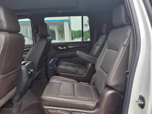 Used 2021 GMC Yukon XL Denali AWD/4WD image 18