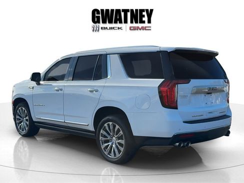 Used 2021 GMC Yukon Denali w/ Denali Premium Package image 5