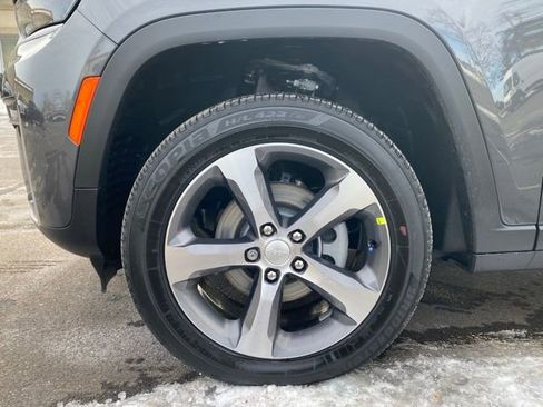 New 2026 Jeep Grand Cherokee Limited AWD/4WD image 19