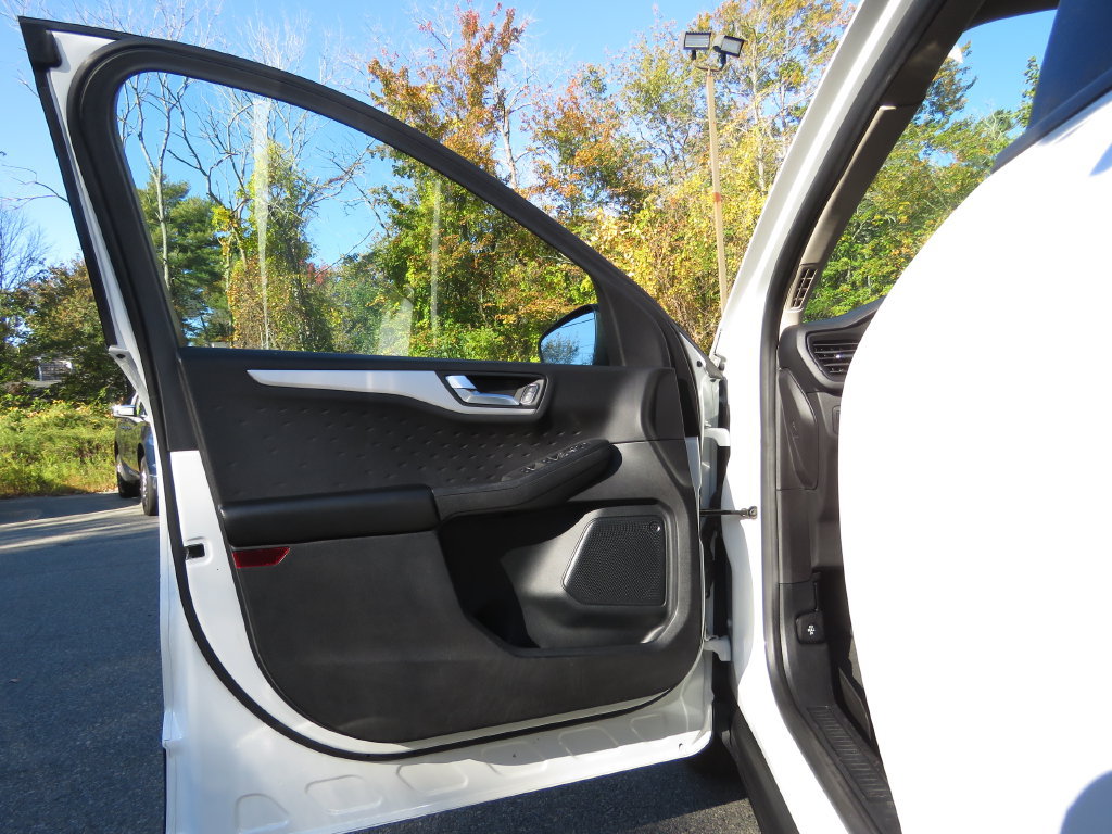 Used 2020 Ford Escape SE Sport AWD/4WD image 9