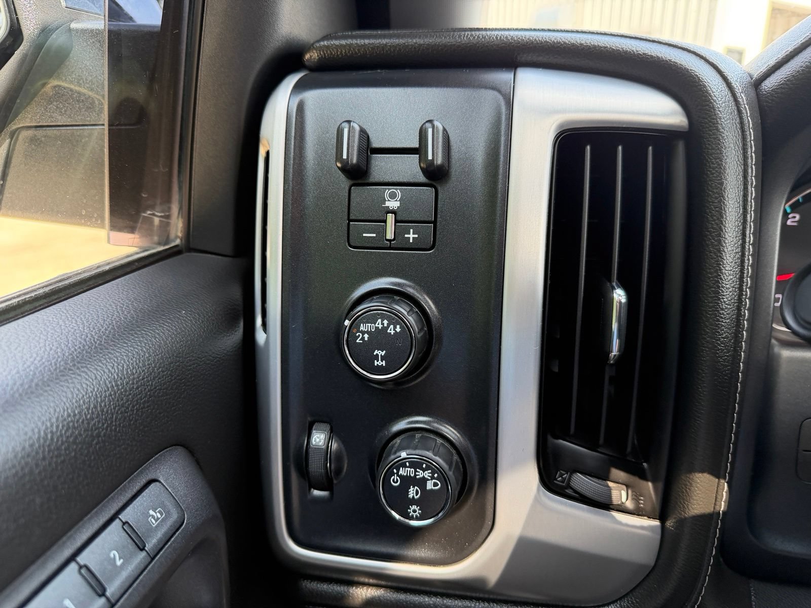 Used 2017 GMC Sierra 1500 SLT AWD/4WD image 12