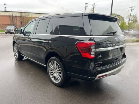 Used 2023 Ford Expedition Platinum AWD/4WD image 7