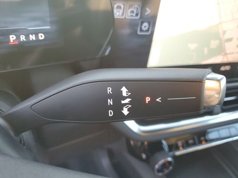 New 2026 Chevrolet Equinox EV LT image 20