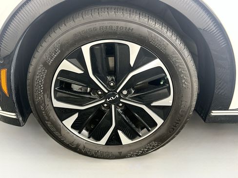 Used 2023 Kia EV6 Wind w/ Wind Technology Package RWD image 11