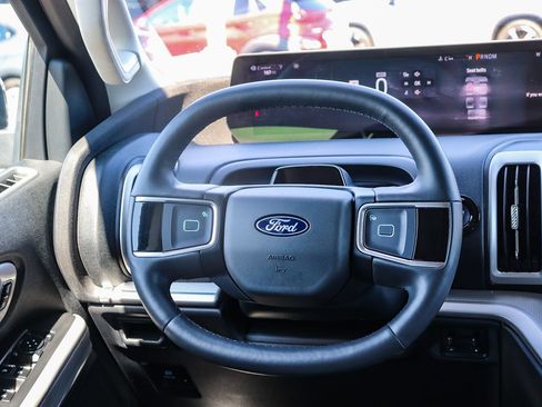 Certified 2025 Ford Expedition Active RWD image 15