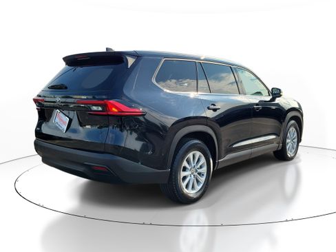 Used 2024 Toyota Grand Highlander AWD image 4