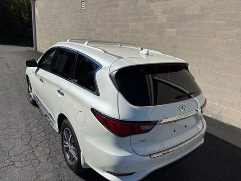 Used 2019 INFINITI QX60 Luxe w/ Essential Package image 8
