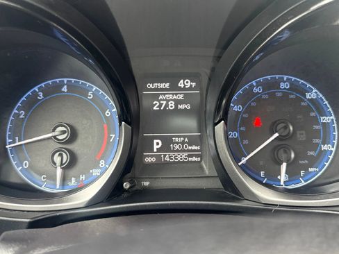 Used 2015 Toyota Corolla S image 17