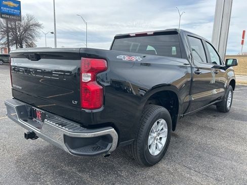Used 2025 Chevrolet Silverado 1500 LT image 7