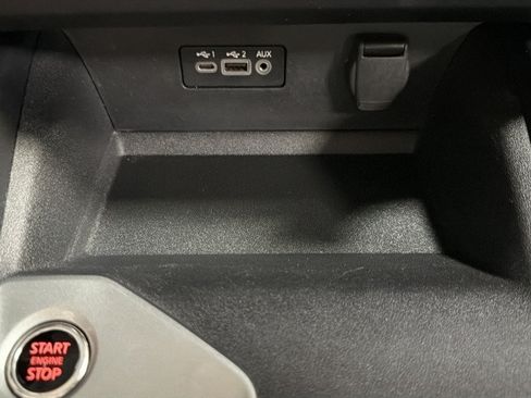 Used 2025 Nissan Altima 2.5 SV FWD image 29