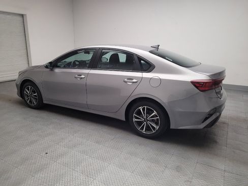 Used 2023 Kia Forte LXS FWD image 3