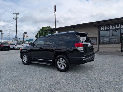 Used 2011 Toyota 4Runner SR5 w/ Premium Pkg w/Leather RWD image 9
