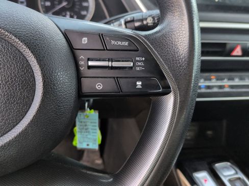 Used 2021 Hyundai Sonata SE image 12