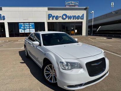 Used 2019 Chrysler 300 Touring w/ Driver Convenience Group