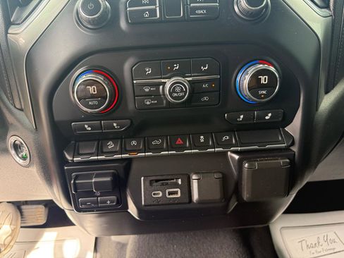 Used 2019 Chevrolet Silverado 1500 LT w/ Texas Edition AWD/4WD image 25