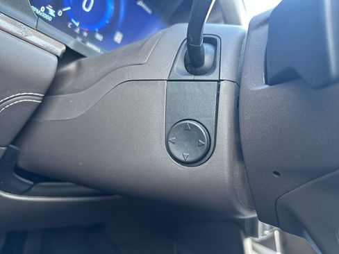 Used 2021 Ford Explorer Platinum w/ Equipment Group 601A image 23