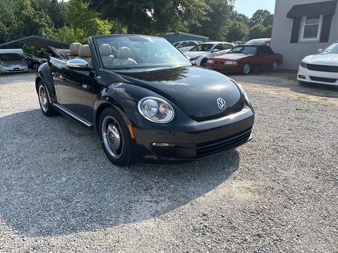 Used 2013 Volkswagen Beetle 2.5 FWD image 4