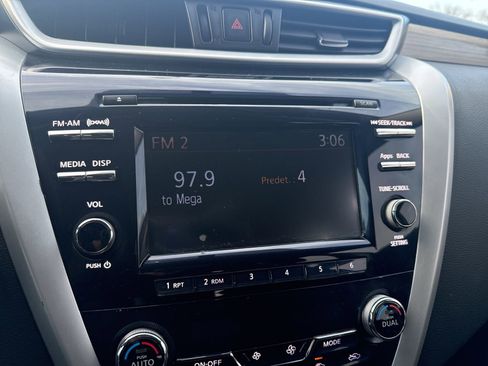 Used 2016 Nissan Murano S image 19