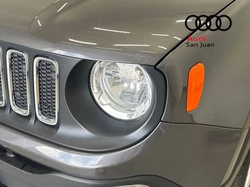 Used 2017 Jeep Renegade Latitude image 5