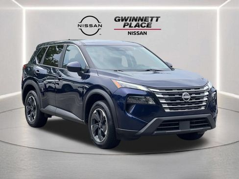 Used 2025 Nissan Rogue SV AWD/4WD image 24