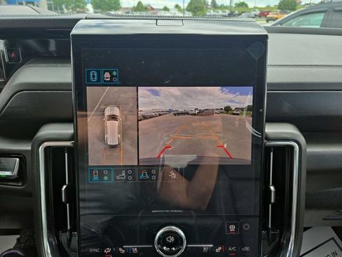 Used 2026 GMC Yukon Denali w/ Advanced Technology Package AWD/4WD image 26