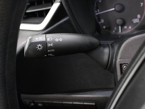 Used 2025 Toyota Corolla LE FWD image 21