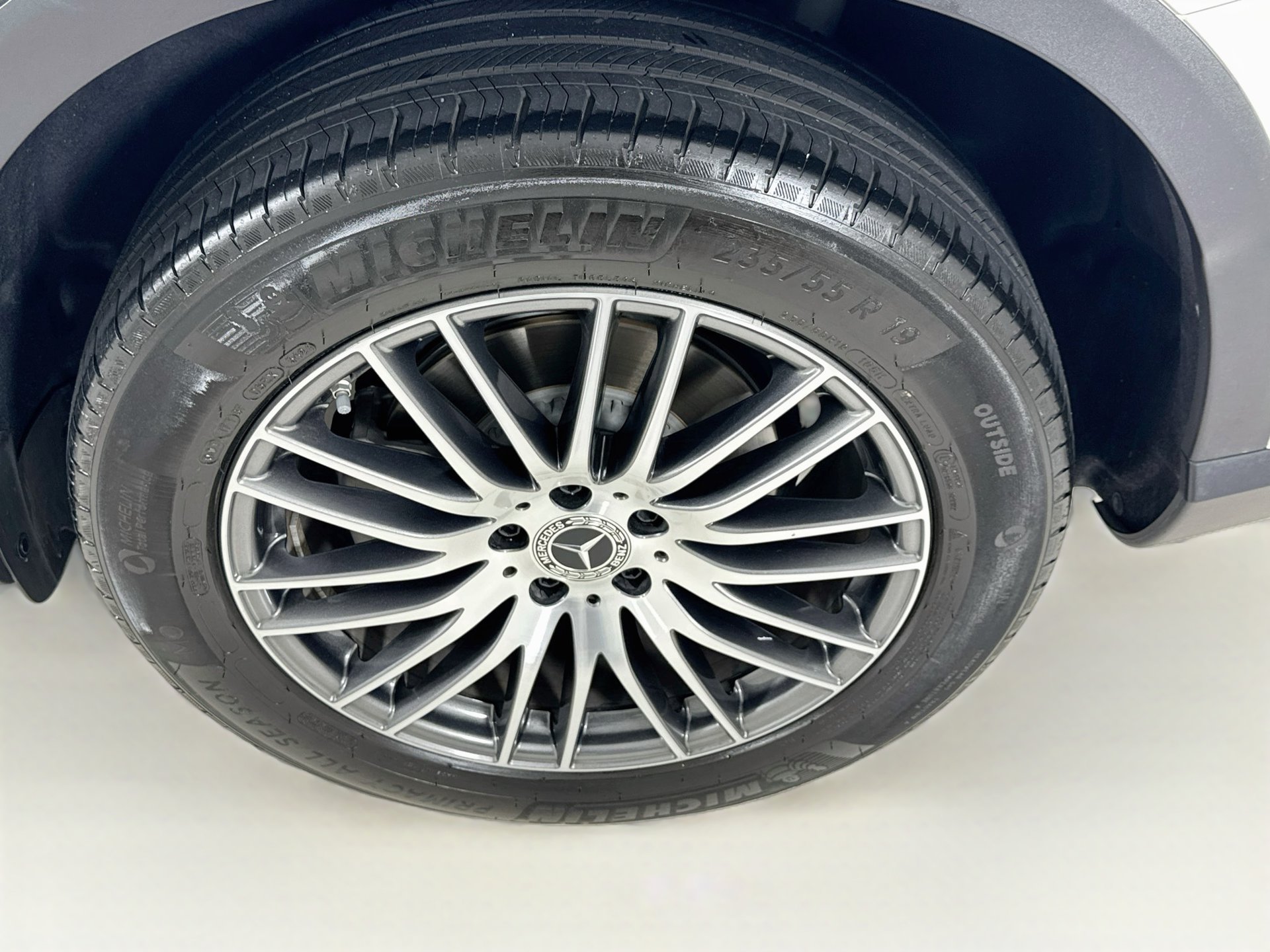 Certified 2025 Mercedes-Benz GLC 300 image 32