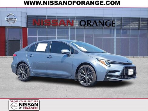 Used 2024 Toyota Corolla SE image 1