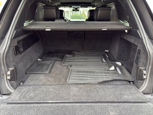 Used 2018 Land Rover Range Rover Long Wheelbase Autobiography image 18