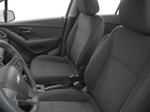 Used 2017 Chevrolet Trax LS image 12