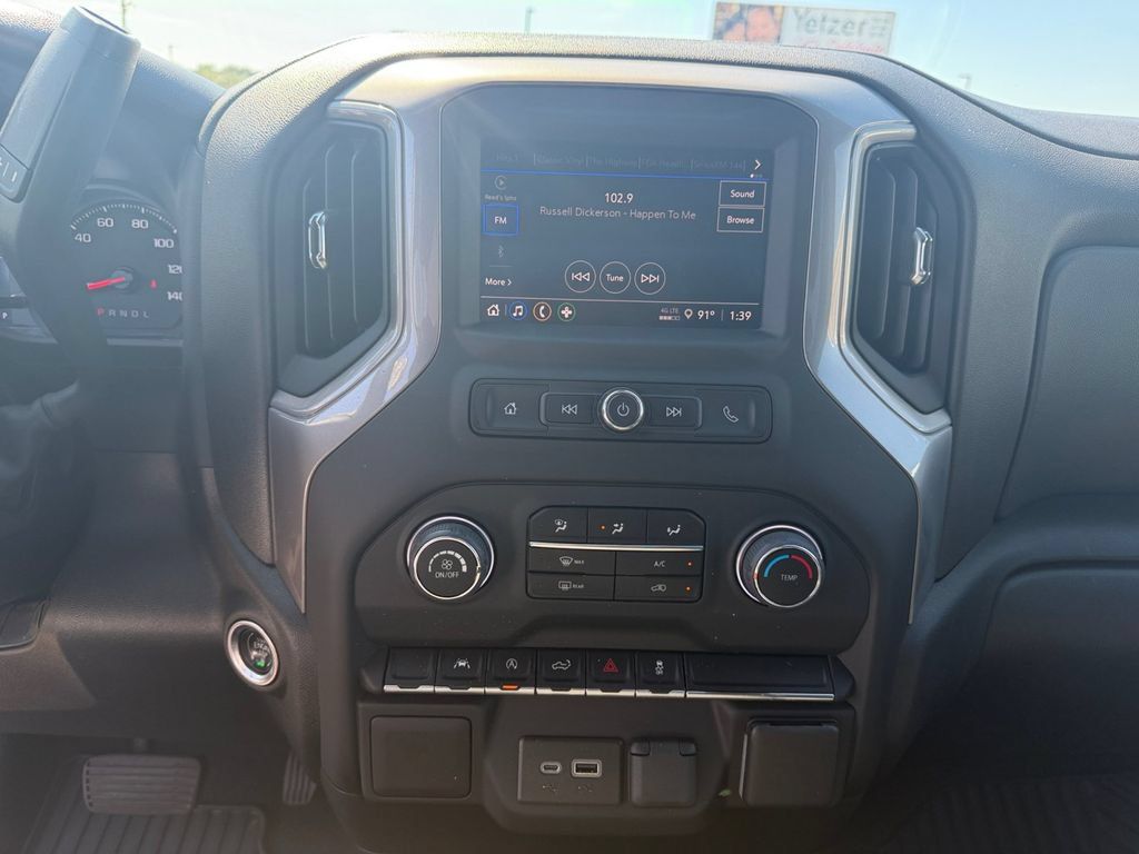 Used 2023 Chevrolet Silverado 1500 Custom AWD/4WD image 34