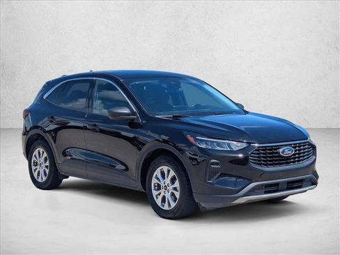 Used 2024 Ford Escape Active FWD image 3