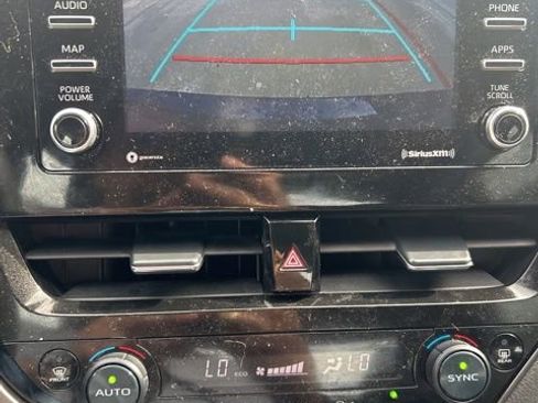 Used 2023 Toyota Camry LE image 9