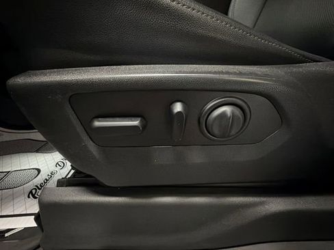 Certified 2021 Chevrolet Silverado 1500 LTZ w/ LTZ Premium Package AWD/4WD image 12