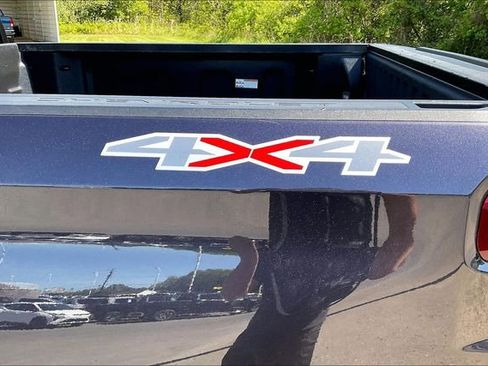 Used 2023 Chevrolet Silverado 1500 LT image 22