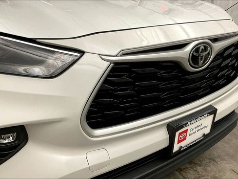 Used 2022 Toyota Highlander XLE image 32