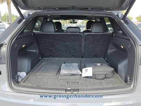 Used 2021 Volkswagen Atlas Cross Sport SE w/ Panoramic Sunroof Package image 13