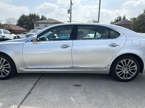 Used 2013 Lexus LS 460 L w/ Preferred Accessory Package image 4
