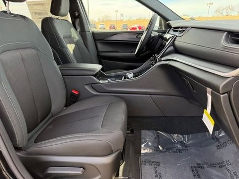 New 2026 Jeep Grand Cherokee L Laredo AWD/4WD image 7