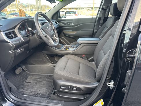 Used 2021 GMC Acadia SLE w/ Driver Convenience Package image 12