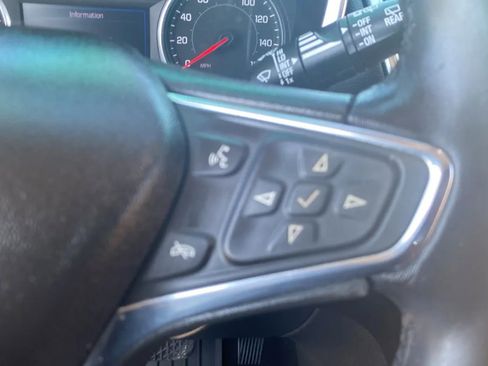 Used 2019 Chevrolet Equinox LT FWD image 28