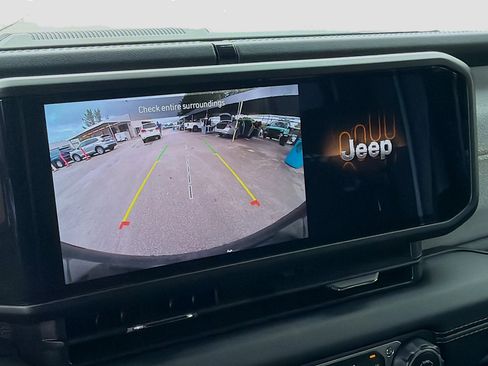 Used 2025 Jeep Wrangler Sahara w/ Safety Group image 13