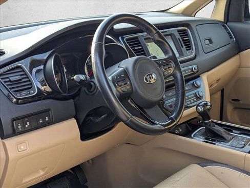 Used 2015 Kia Sedona SX image 6