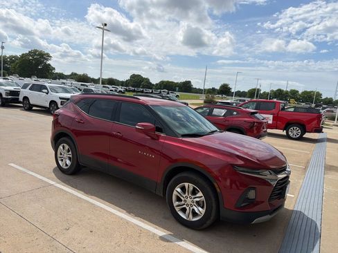 Used 2020 Chevrolet Blazer LT FWD image 1