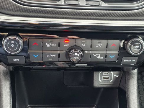 Used 2023 Jeep Compass Trailhawk w/ Trailhawk Convenience Group image 25