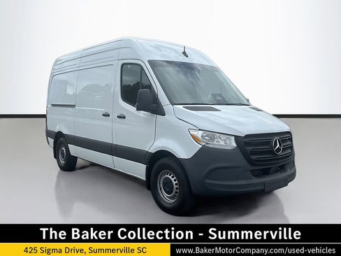 Used 2025 Mercedes-Benz Sprinter 2500 image 1