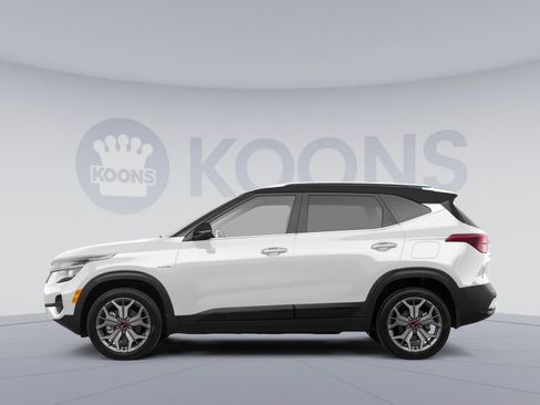 Used 2022 Kia Seltos S AWD/4WD image 2