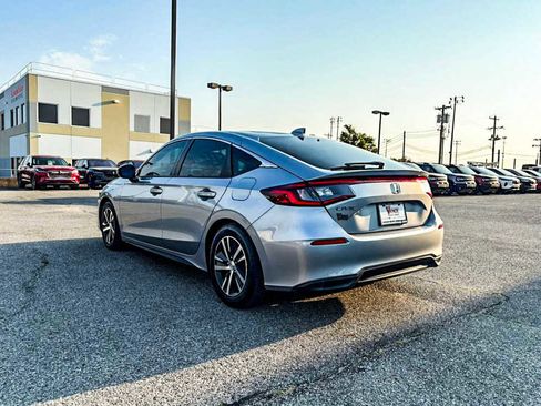 Used 2023 Honda Civic LX image 5